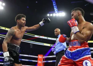 Stevenson batte De Los Santos per decisione unanime
