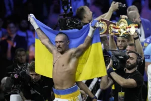 Usyk-ring-magazine-classifica