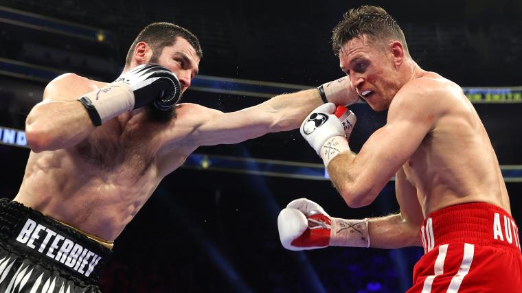 Beterbiev batte Callum Smith per Ko