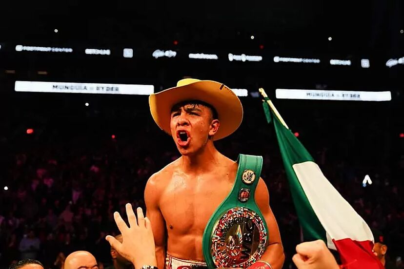 Jaime Munguia parla di Canelo Alvarez