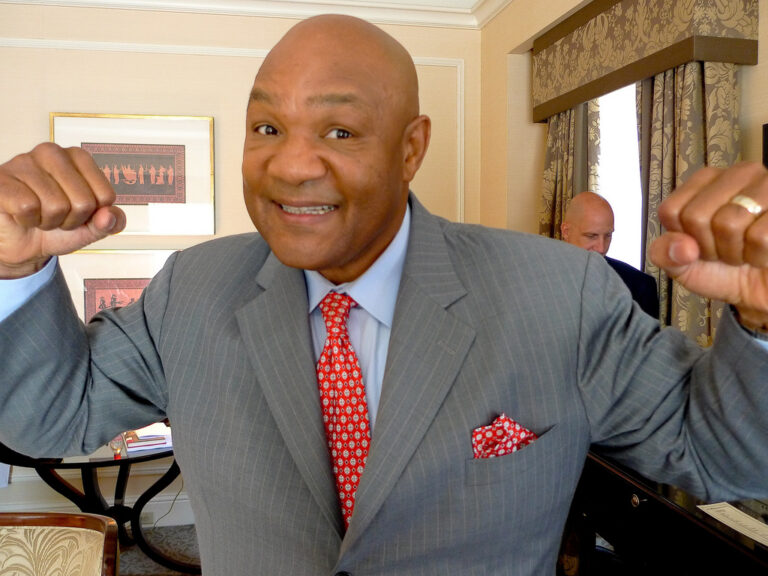 George Foreman: pronostico Tyson Fury vs Oleksanndr Usyk