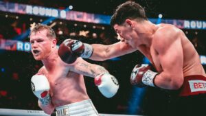 Canelo ha parlato della rivincita con Bivol dopo il match con Crawford