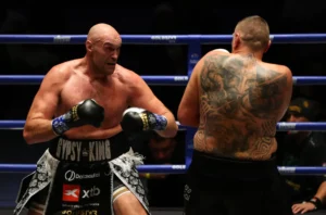 Fury super Wach per TKO